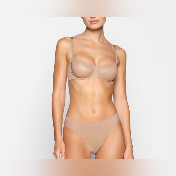 Skims No Show Molded Unlined Balconette Bra Black Clay Sheer Black Size 34DD - Picture 1 of 7